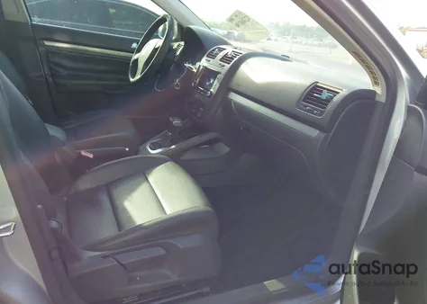 2007 Volkswagen Jetta Wolfsburg Edition from USA, damaged, VIN 3VWEF71K67M081314